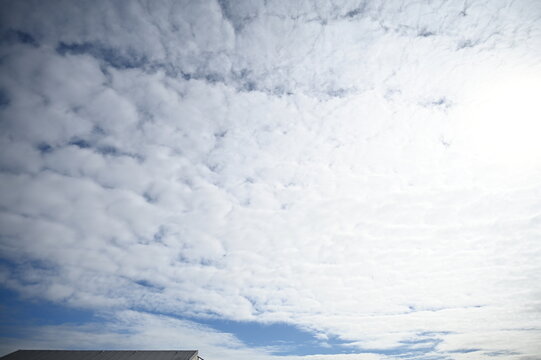 Ciel nuageux tr&egrave;s couvert