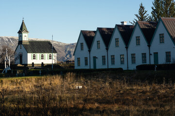 Paisagens Selvagens da Islândia – Montanhas, Geiseres e Terrenos Vulcânicos