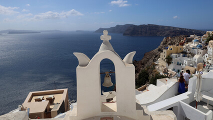 Fototapeta premium White houses on spectacular slopes of Santorini