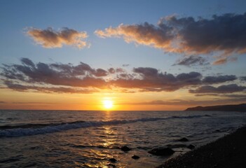 Fototapeta premium Romantic Dusk and Coastline Bathed in Golden Light