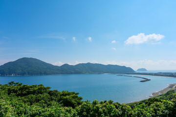Obraz premium 日本三大トンボロの一つである甑島のトンボロ地形