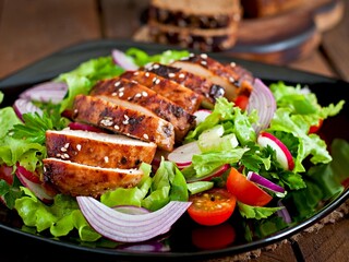 fresh vegetable salad with grilled chicken breast - 1