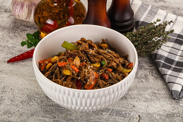 Soba with shredded pork and vegetables