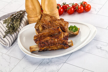 Baked beef ribs with marinade