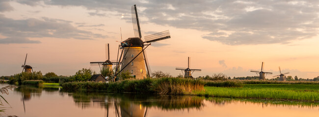 Kinderdijk windmills are national monuments of the Netherlands. The village has been a UNESCO World Heritage Site since 1997.
This picture was taken with Fujifilm GFX IIs in X pan format