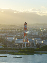 磯津海岸から見た四日市コンビナート（ドローンによる空撮）