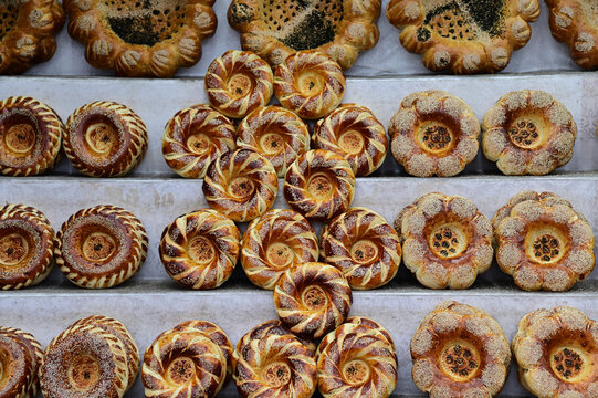 Bread street trading, Uzbekistan, Margilan city