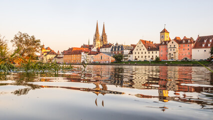 Obraz premium Regensburg town viewed from the surface - Germany