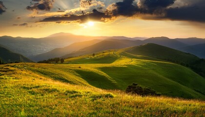 Obraz premium Breathtaking Rolling Green Hills Bathed In Golden Sunlight Under Dramatic Skies A Serene Escape