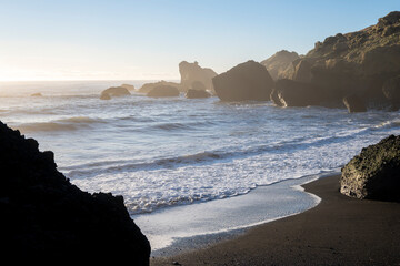 Sunset at Reynisfjara Beach on the south coast of Iceland © WeźTylkoSpójrz