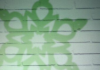 Obraz premium Background artistic with shadow of big snowflake decor and festive background 