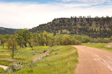 Fototapeta premium Dirt road near Devil's Tower