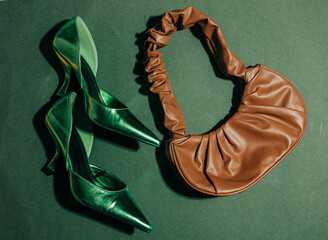 Brown vintage 1940s women's shoes and bag