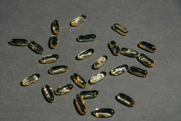 Transparent fish oil capsules with Omega-3 and Omega-6