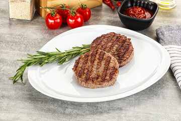 Grilled two beef burger cutlet