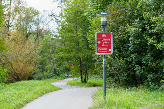 Veloweg nach Oerlikon, Wallisellen, Glattzentrum. Aufgenommen in D&uuml;bendorf