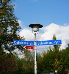 Rietwiesen-Strasse, B&uuml;hlwiesen-Strasse -- D&uuml;bendorf