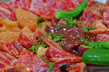 サシが美しい和牛焼肉の盛り合わせ