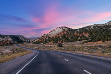 the road to the mountains