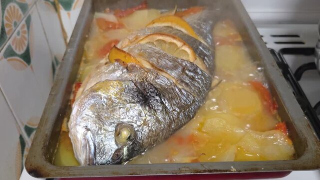 Guiso de Dorada con patatas casero