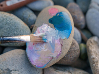 Natural Stone Used as Outdoor Paint Palette