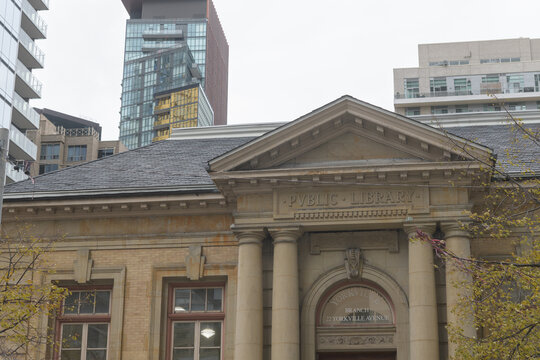 detail of Yorkville Branch of the Toronto Public Library, designed by Rober McCallum, 1907, Beaux-Arts style, located at 22 Yorkville