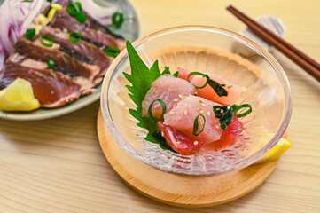 マグロのさしみ
