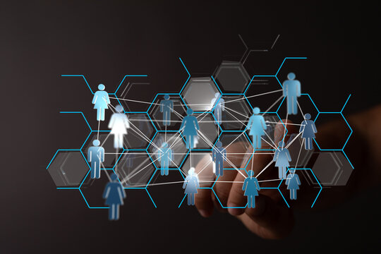 Abstract image representing a digital network, with interconnected figures and geometric shapes. Illustrates te