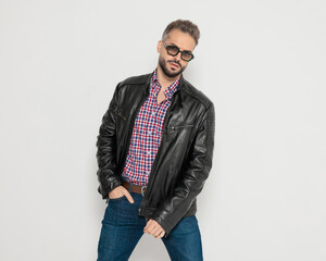 Stylish man posing with one hand in pocket