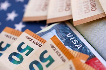 Entry tax to the US, visa fee tax, deposit euro upon entry to the USA. Deposit of money in the US upon entry