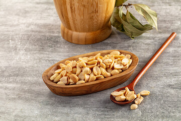 Tasty salted roasted peanut heap