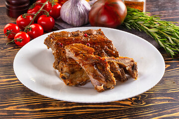 Grilled marinated pork spare ribs