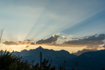 Bleu crépusculaire au coucher du soleil