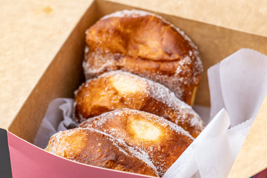 A malasada is a Portugese doughnut without a hole. Leonard's Malasada Mobile. Food truck. Windward Mall, Kāne&lsquo;ohe, Honolulu, Oahu, Hawaii. Leonard's Bakery. Cuisine of Hawaii.
