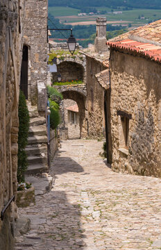 Gasse in Lacoste, Provence