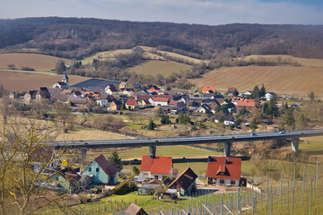 Malerische Weinberge an Saale und Unstrut, Historisches Weinanbaugebiet Mitteldeutschland,...