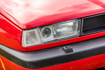 古い自動車のヘッドライト　Headlight of the old car