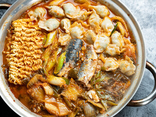 Mackerel kimchi stew in a pot