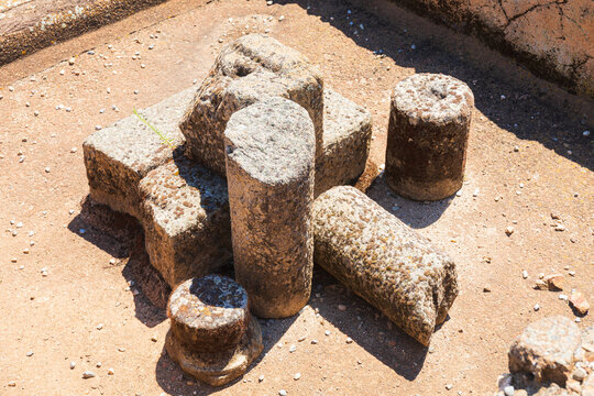 In the ruins of the ancient Roman city of C&aacute;parra