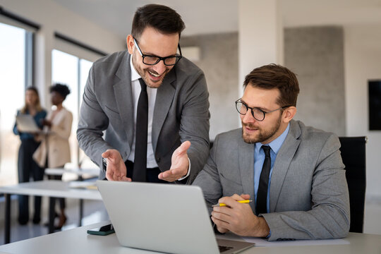 Business professionals explores artificial intelligence, machine learning, and data analytics