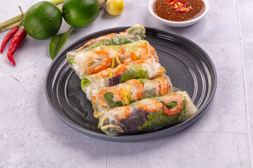 Vietnamese spring roll with prawn