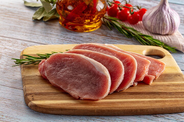 Raw pork carbonate for cooking