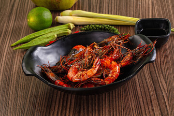 Roasted tiger prawns with garlic