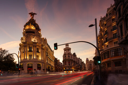 Metropolis building at dusk on Calle Alcala in Madrid