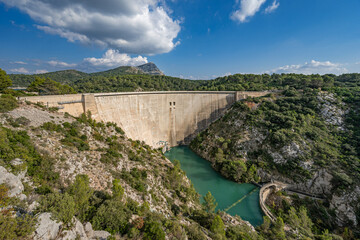 The Barrage de Bimont Dam in the Sainte-Victoire National Nature Reserve near Aix-en-Provence, Provence, France