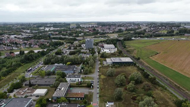 BRU01 Data Center and the Green Energy Park at Research Park Zellik, emphasizing sustainability, AI, Big Data, and the Flemish Supercomputer. Aerial drone video.