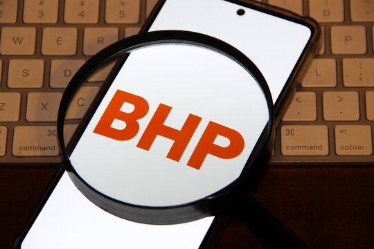 BHP - Nome atual de uma das maiores empresas de minera&ccedil;&atilde;o do mundo, anteriormente conhecida como BHP Billiton, que atua na extra&ccedil;&atilde;o e processamento de recursos naturais como min&eacute;rio de ferro.