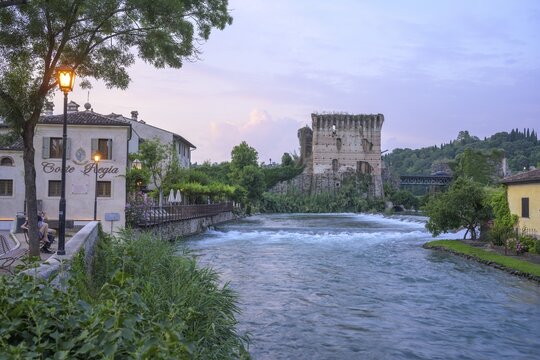 Visconti Bridge from 1395, Borghetto, Valeggio sul Mincio, Province of Verona, Italy