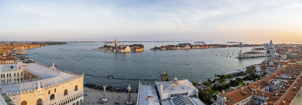 Panorama, evening mood, Doge's Palace and St Mark's Square, Isola di San Giorgio Maggiore with San Giorgio Maggiore church and Guidecca island, view from the Campanile di San Marco bell tower, city view of Venice, Veneto, Italy