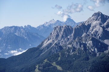 Spectacular rocky mountain peaks of the Sesto Dolomites, view from the Carnic main ridge, Carnic High Trail, Carnic Alps, Carinthia, Austria
